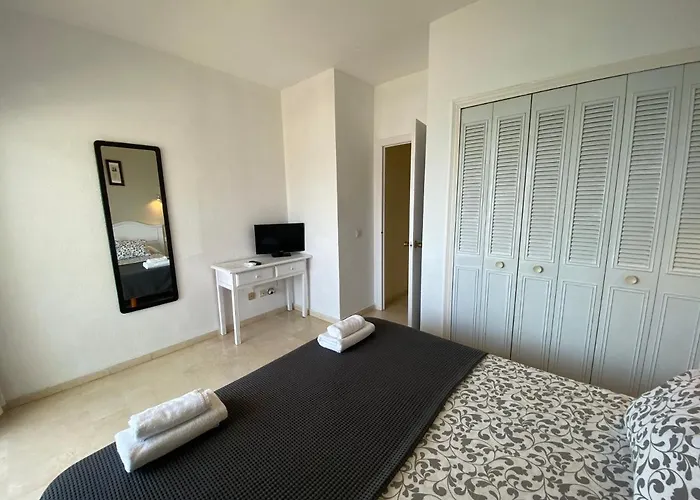 Turísticos Castillo Del Vigia *